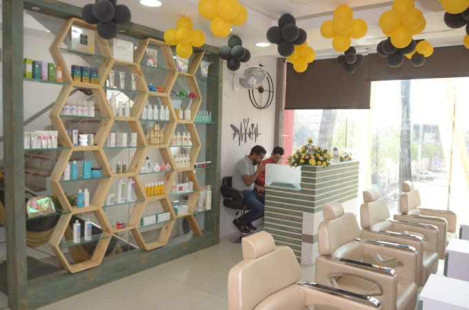 Layers Unisex Salon